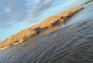 Construction sand