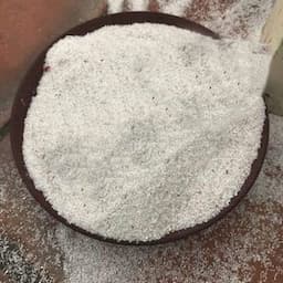 Quartz sand