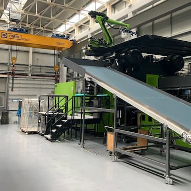 Plastic Injection Molding Machine
